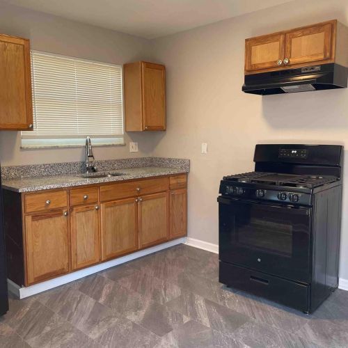 1545 Reale Ave, Saint Louis MO 63138-3056 exterior