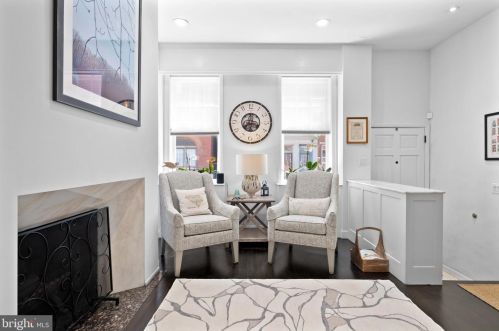 310 16th St, Philadelphia PA  19102-4907 exterior