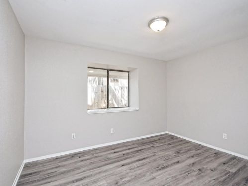 8302 Farmington Ct, Austin TX 78736-1744 exterior