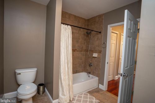 875 Lawrence St, Philadelphia PA 19120-4126 exterior