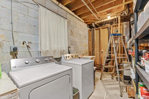 5872 Margaret Cir, Atlanta GA 30349-6171 exterior