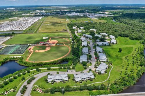 3940 Sabal, Fort Pierce FL 34981-5117 exterior