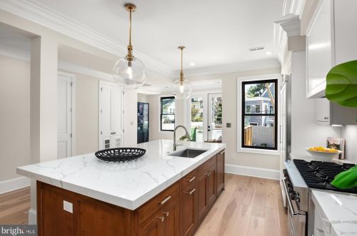 1868 Monroe St, Washington DC  20018-2736 exterior