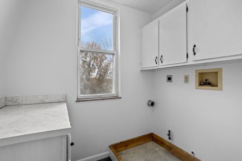 609 Marshall Ave, Pittsburgh PA 15214-3017 exterior