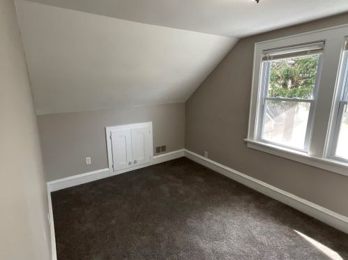 5269 37, Milwaukee WI 53209-4727 exterior