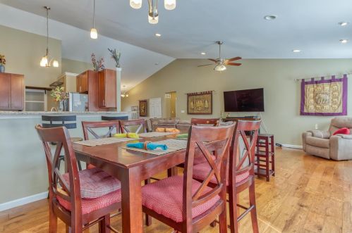 2880 Woodbridge Est Dr, Saint Louis MO 63129-5723 exterior