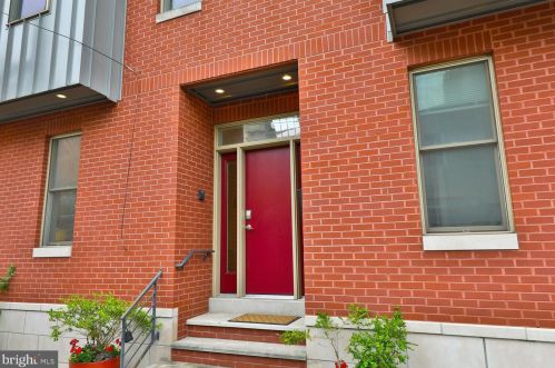 833 Bainbridge St, Philadelphia PA  19147-2009 exterior