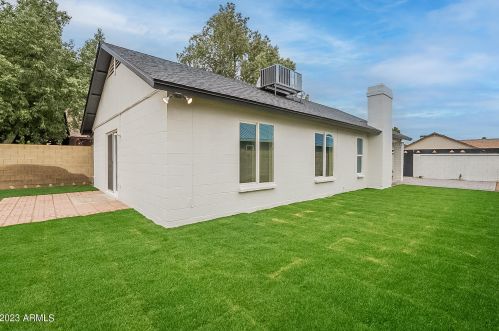 18230 17 Way, Phoenix AZ 85022-1309 exterior