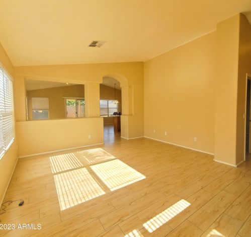 4739 Desert Wind Dr, Phoenix AZ  85044-6212 exterior