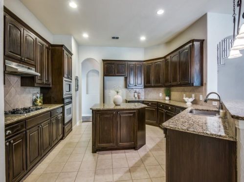 10215 Tambra Dr, Frisco TX 75033-0308 exterior