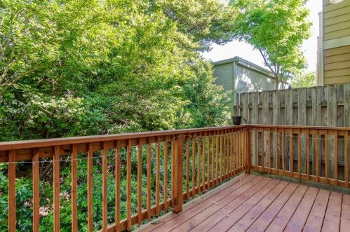 1124 Dekalb Ave, Atlanta GA 30307-2564 exterior