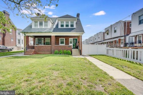 5817 Henry Ave, Philadelphia PA  19128-1702 exterior