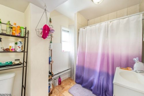 5 Joyce St, Town Center NJ 07052-5221 exterior