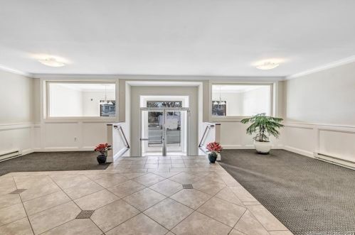 185 Melba St, Milford CT 06460-7664 exterior