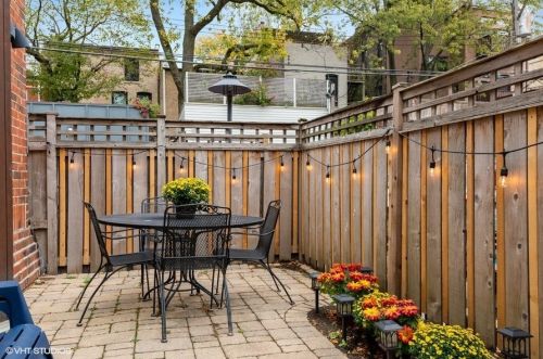 2145 Lincoln Ave, Chicago IL 60614-4510 exterior