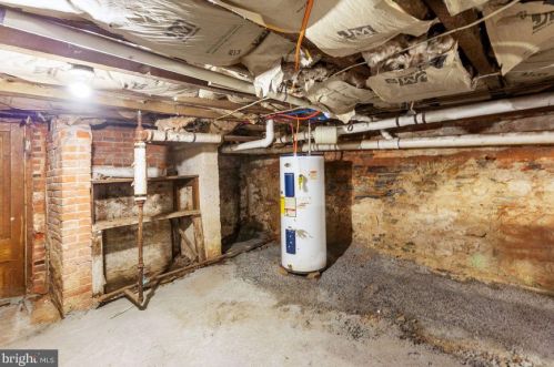 128 High St, Hanover PA 17331-3922 exterior