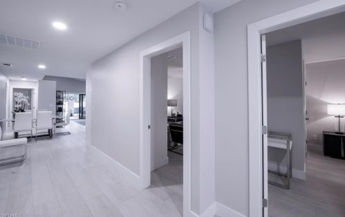 738 97 Ave, Naples FL 34108-2283 exterior