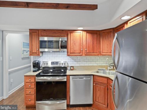 659 Columbus St, Alexandria VA  22314-1848 exterior