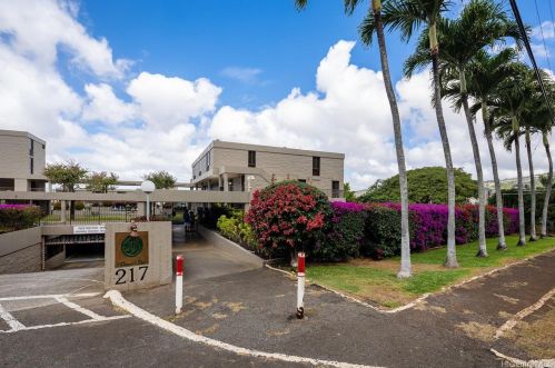 217 Prospect St, Honolulu HI 96813-1724 exterior