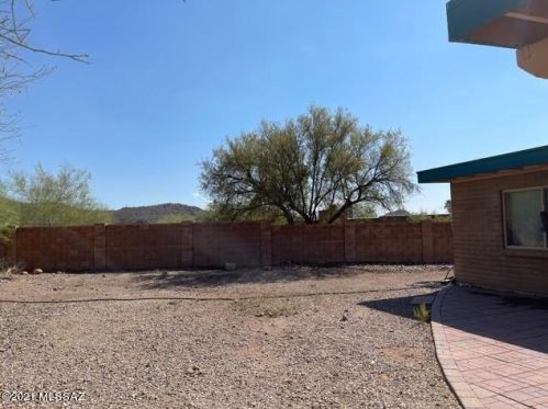 5276 Camino De Ln Tierra, Tucson AZ 85746-1018 exterior