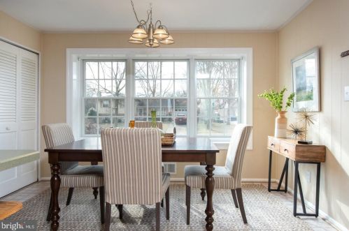 2310 Candlewood Dr, Alexandria VA exterior