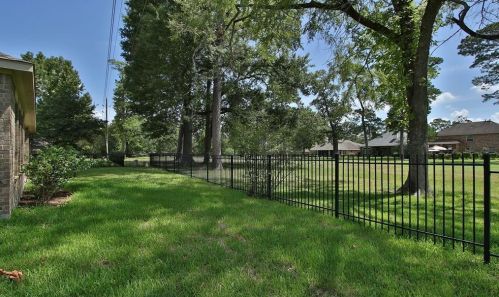 8118 12 Fairway Ln, Humble TX 77346-1716 exterior