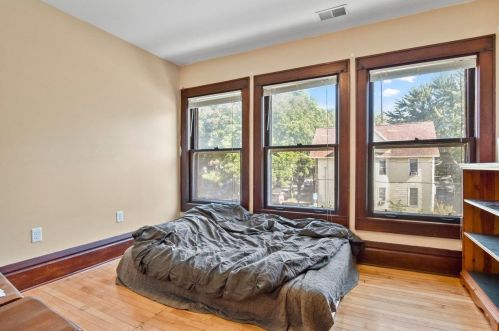 422 Baldwin St, Madison WI 53703-1746 exterior