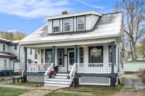 721 Forest St, Kalamazoo, MI 49008-1311