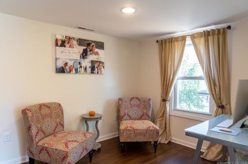 311 Wilton Rd, Ridgefield CT 06877-5723 exterior