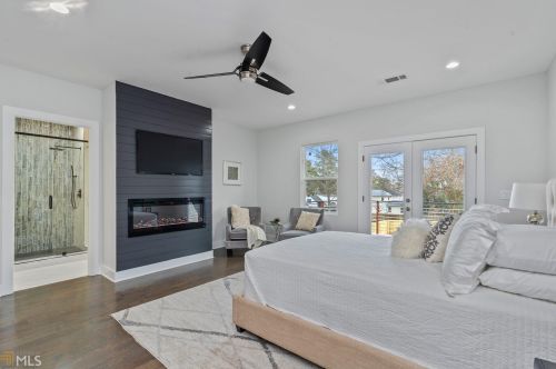 39 Candler Rd, Atlanta GA 30317-3434 exterior