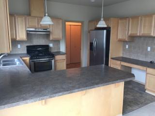 1041 Director St, Seattle WA  98108-4702 exterior