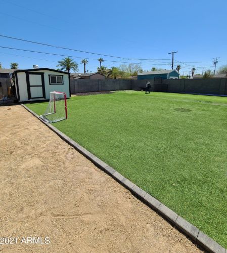 2943 16 Ave, Phoenix AZ 85021-4304 exterior