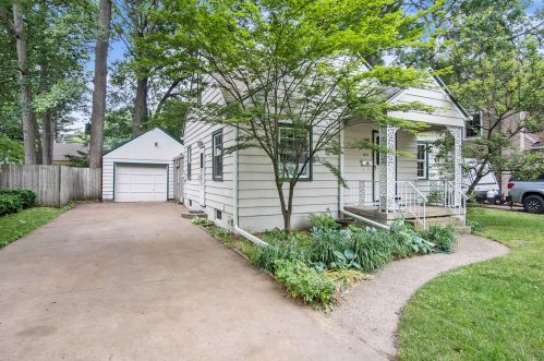 1571 Lexington Ave, Meskegon, MI 49441-3125