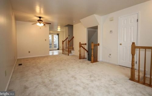 7800 Colonial Springs Blvd, Alexandria VA  22306-2845 exterior