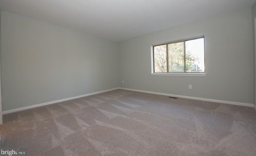 50 Woodside Rd, Ardmore PA 19003-1437 exterior