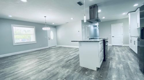 7810 57 St, Tampa FL 33619-3711 exterior