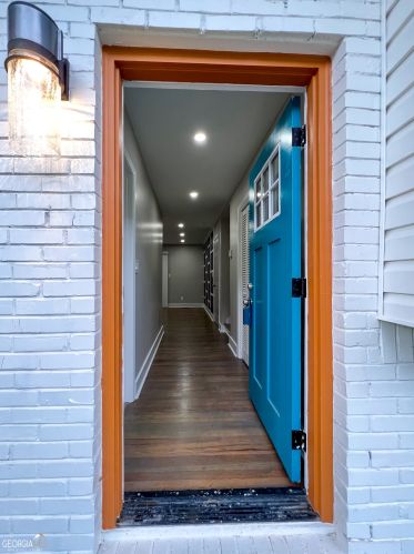 3949 Adamsville Dr, Atlanta GA  30331-3823 exterior