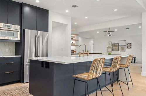 4211 Burney Dr, Austin TX 78731-1207 exterior