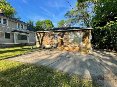 4455 37th St, Milwaukee, WI 53221-2011