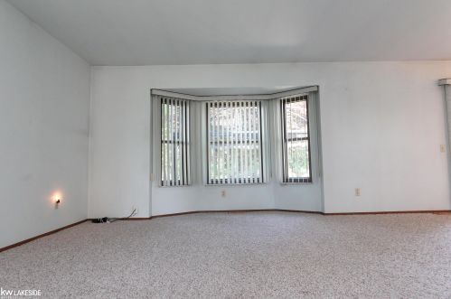 47793 Lexington Dr, Macomb Township MI 48044-2656 exterior