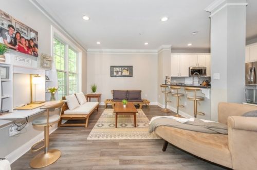 810 Donato Cir, Scotch Plains NJ 07076-1072 exterior