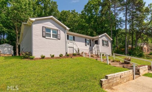 3175 Sarah Lou Dr, Lithonia, GA 30078-5751