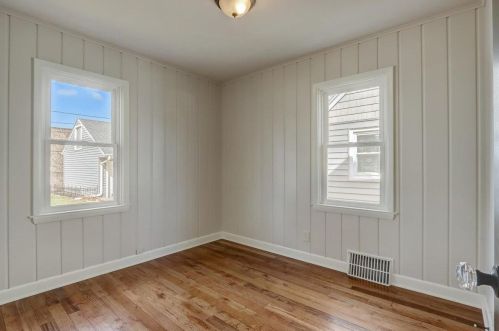 1725 55, Milwaukee WI 53214-5250 exterior