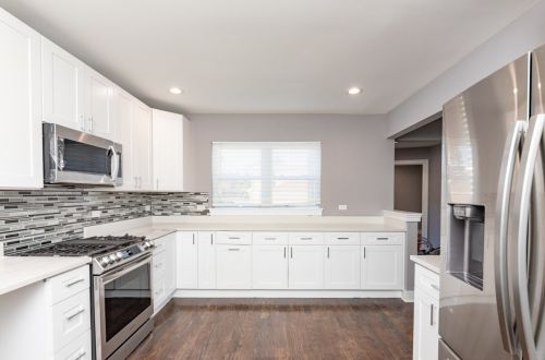 6758 Artesian Ave, Chicago IL  60645-4614 exterior