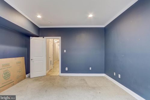 1034 4th St, Philadelphia PA  19147-4106 exterior