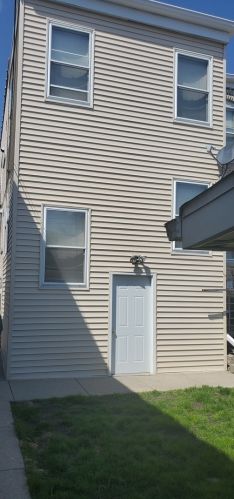 6129 Kildare Ave, Chicago IL 60646-5226 exterior