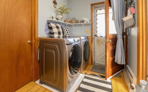 29 Gilbert St, Derby CT 06418-2015 exterior