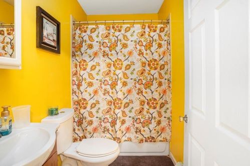 110 Lancashire St, Providence RI  02908-1612 exterior