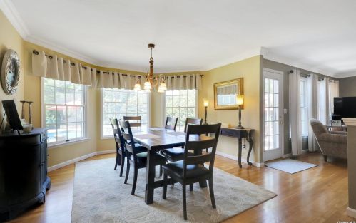 94 Caramel Rd, Commack NY 11725-1000 exterior