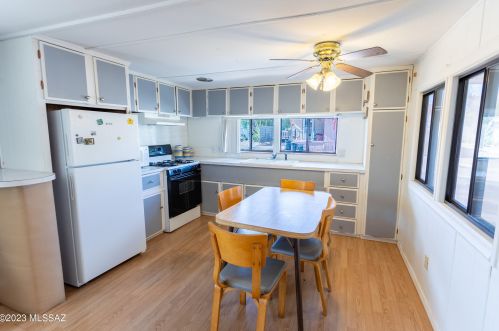 5401 Flying M St, Tucson AZ 85713-6421 exterior